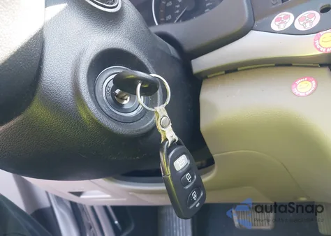 2017 Hyundai Elantra Se из США, поврежденный, VIN KMHD74LF0HU394863